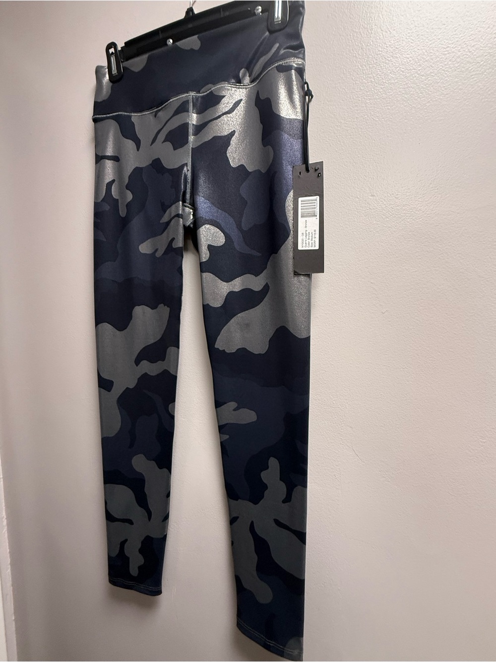 NWT NOLI Yoga Wear Navy Blue Camouflage Athletic Leggings Women’s Size Medium